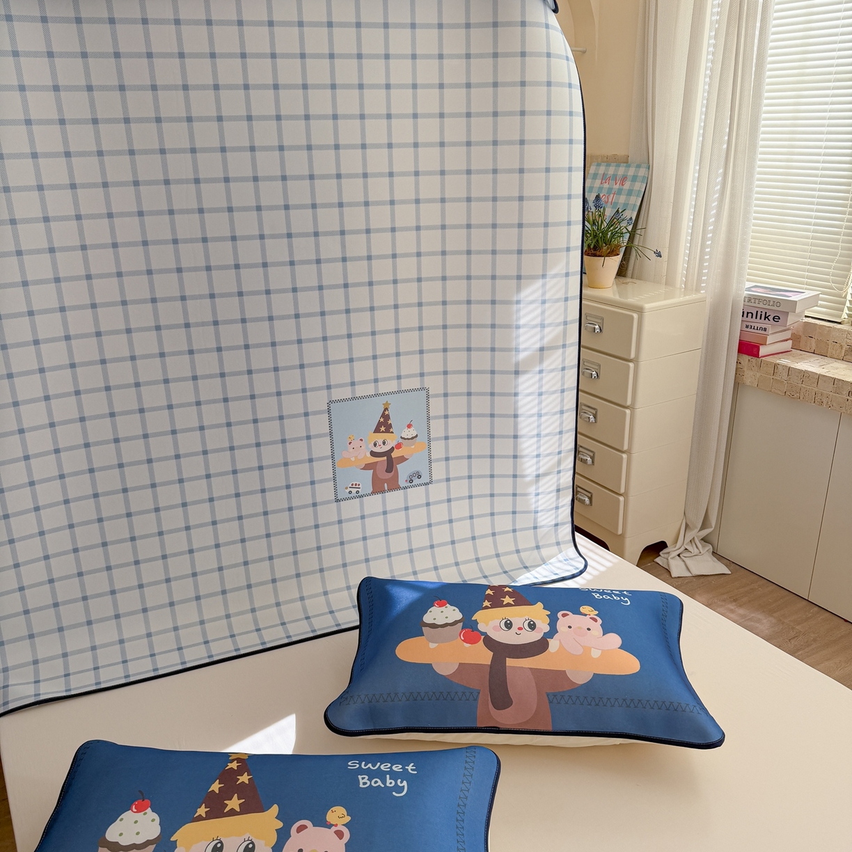 91家纺网 家纺一手货源 找家纺 美乐迪家纺 2026新款织标款大版水光冰丝凉席席子凉席 小王子