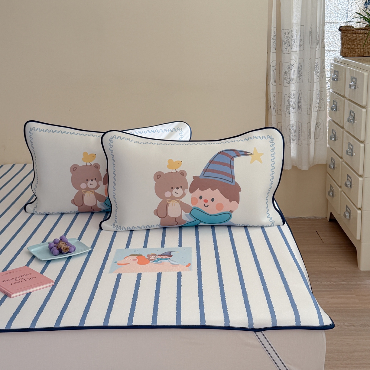 91家纺网 家纺一手货源 找家纺 美乐迪家纺 2026新款织标款大版水光冰丝凉席席子凉席 狗狗男孩