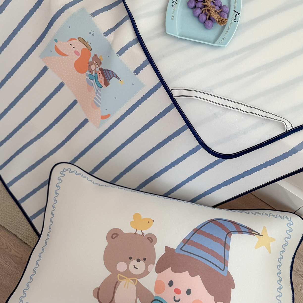 91家纺网 家纺一手货源 找家纺 美乐迪家纺 2026新款织标款大版水光冰丝凉席席子凉席 狗狗男孩