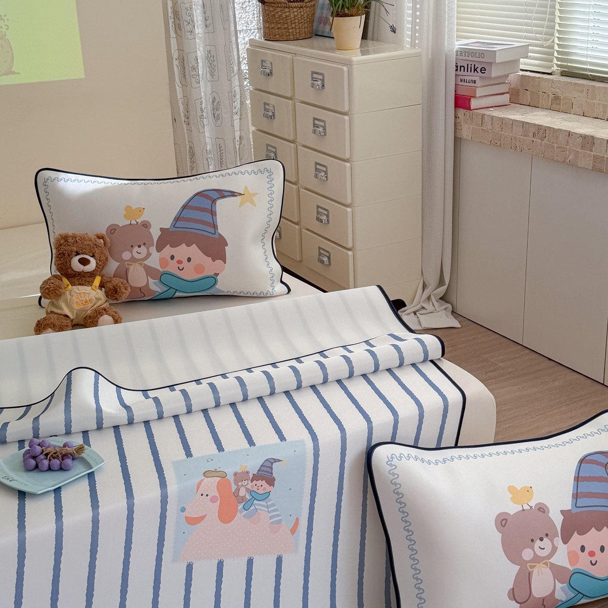 91家纺网 家纺一手货源 找家纺 美乐迪家纺 2026新款织标款大版水光冰丝凉席席子凉席 狗狗男孩