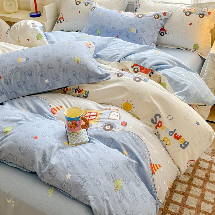 91家纺网 家纺一手货源 找家纺 U品汇 2026新品纯棉全棉印花四件套小清新卡通花卉13070喷气 车车环游记