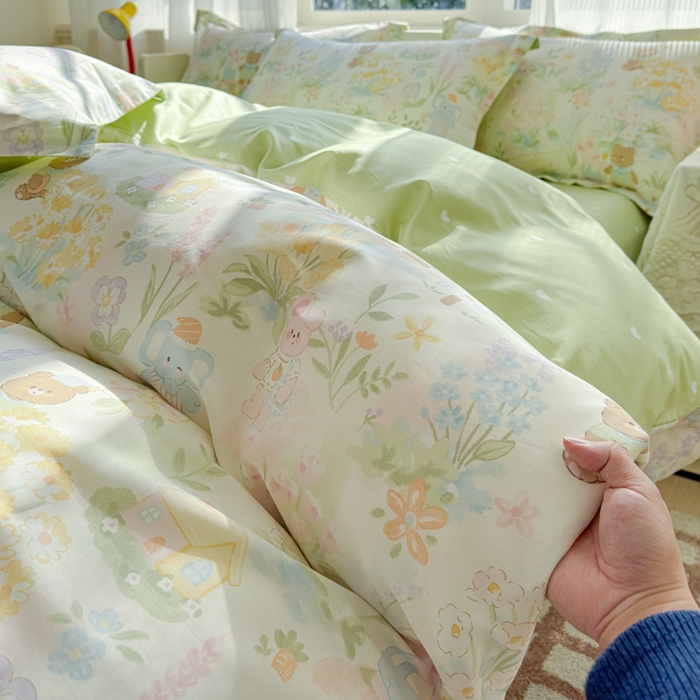 91家纺网 家纺一手货源 找家纺 U品汇 2026新品纯棉全棉印花四件套小清新卡通花卉13070喷气 春游手记