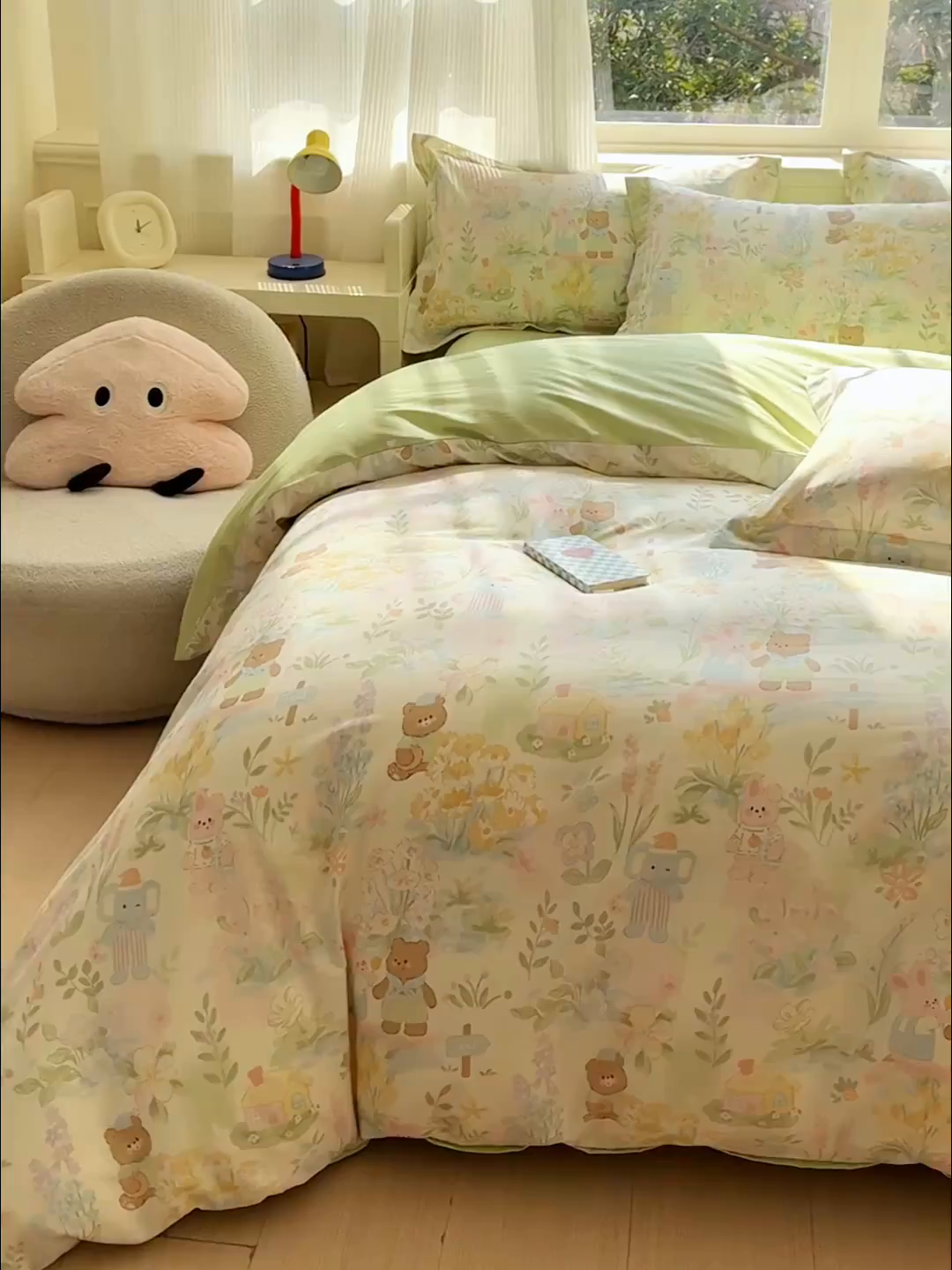 91家纺网 家纺一手货源 找家纺 U品汇 2026新品纯棉全棉印花四件套小清新卡通花卉13070喷气 春游手记