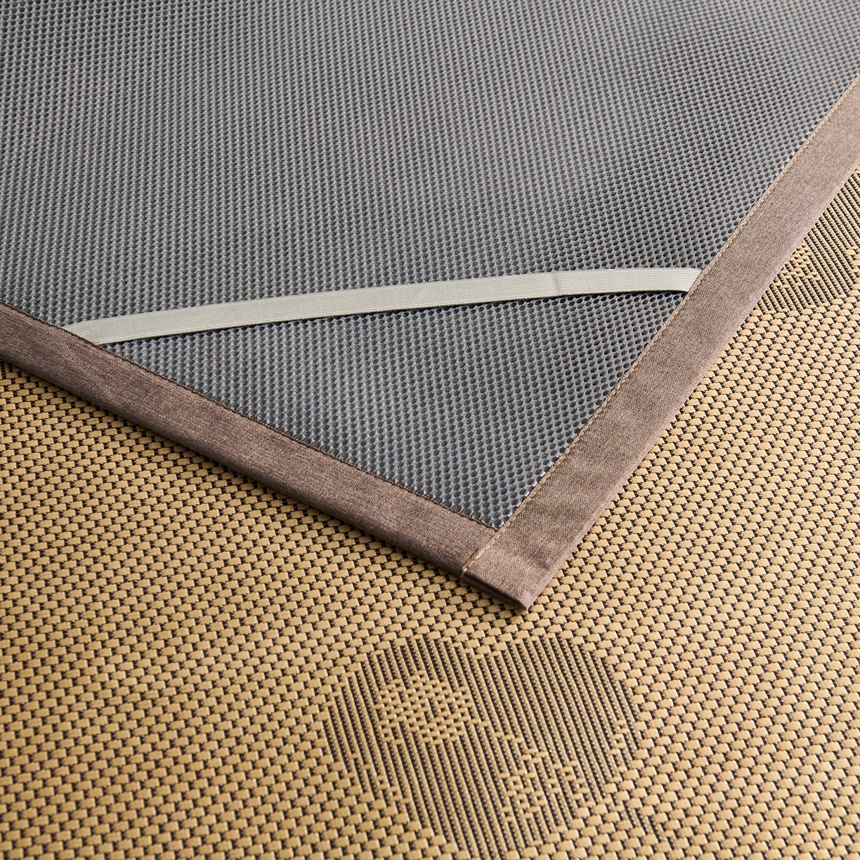 91家纺网 家纺一手货源 找家纺 步步高席业 2026新款3D复合防滑冰藤席凉席三件套-爱心系列 爱心  金