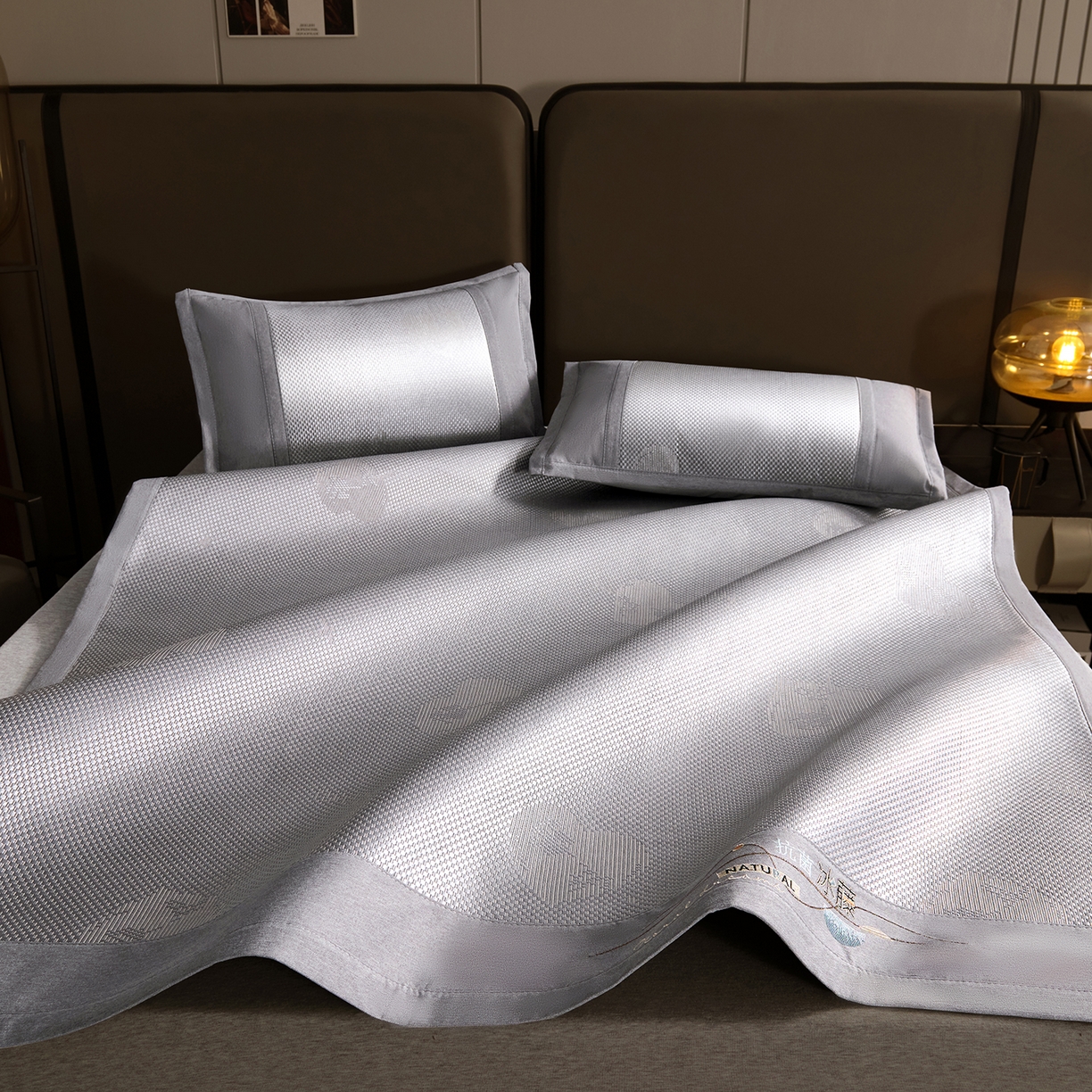 91家纺网 家纺一手货源 找家纺 步步高席业 2026新款3D复合防滑冰藤席凉席三件套-爱心系列 爱心 灰