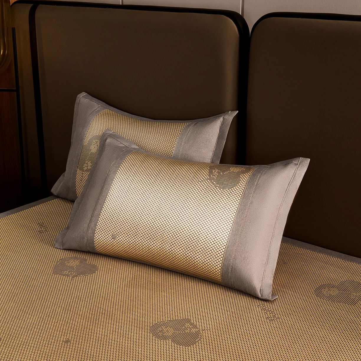 91家纺网 家纺一手货源 找家纺 步步高席业 2026新款3D复合防滑冰藤席凉席三件套-爱心系列 爱心  金