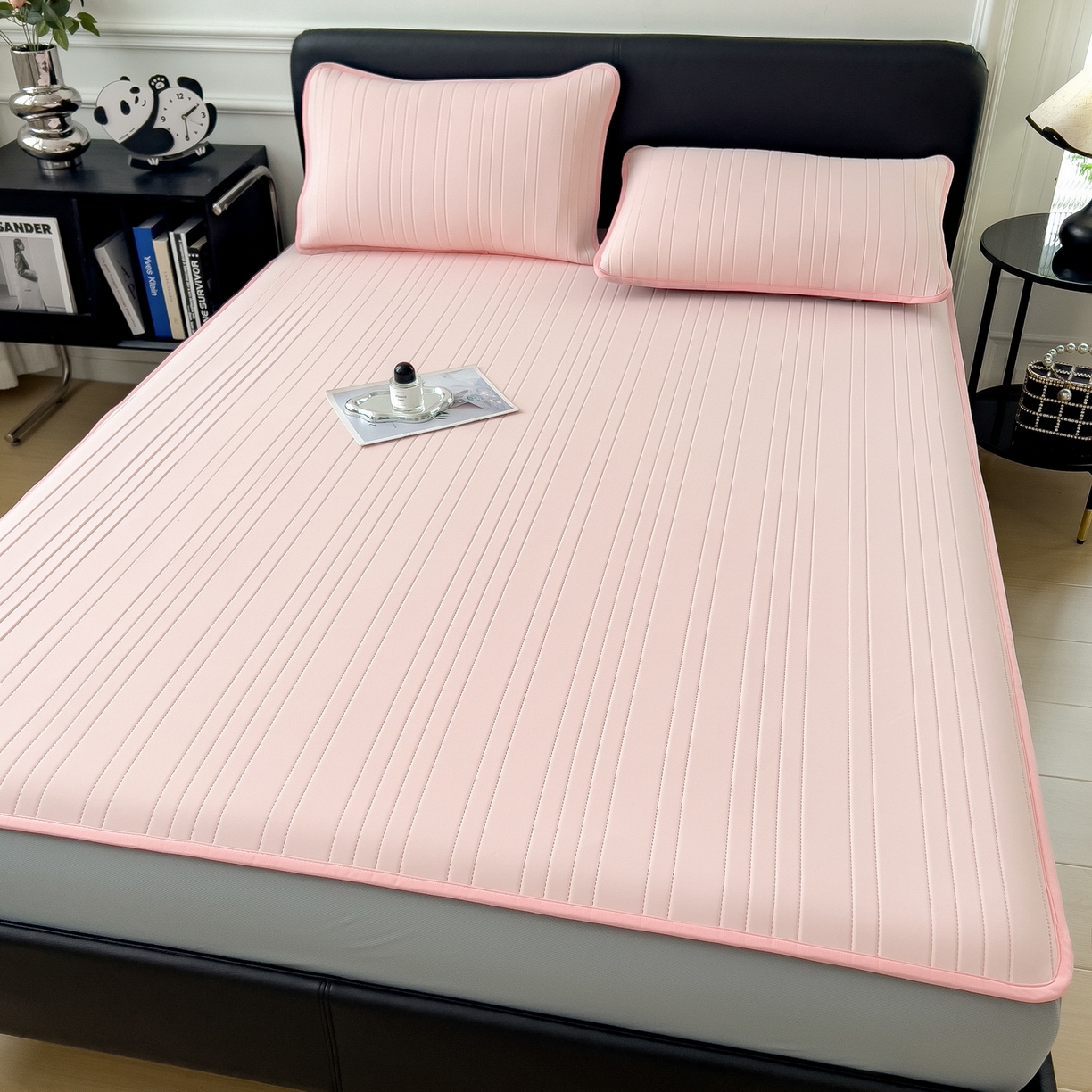 91家纺网 家纺一手货源 找家纺 丝羽坊 2026新款云朵凉感纯色小冰皮软凉席-床笠款 浅粉