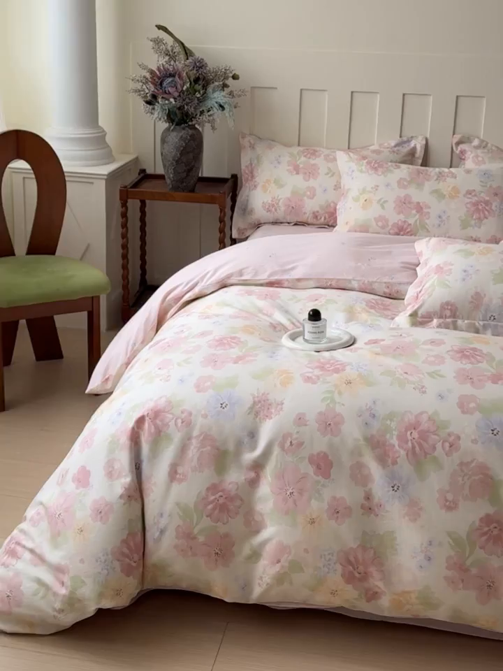 91家纺网 家纺一手货源 找家纺 U品汇 2026新品纯棉全棉印花四件套小清新卡通花卉13070喷气 雾里浅花