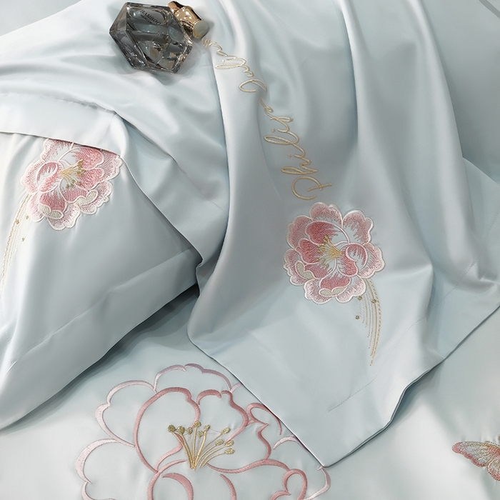 91家纺网 家纺一手货源 找家纺 女子家纺 2026新款A类新款新疆长绒棉澳棉高端全棉纯棉绣花四件套-花富贵 繁星蓝