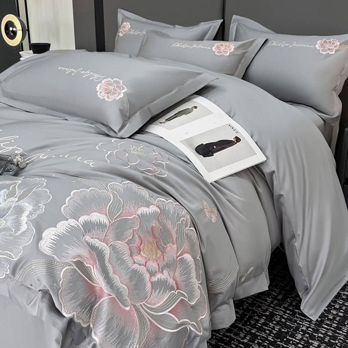 91家纺网 家纺一手货源 找家纺 女子家纺 2026新款A类新款新疆长绒棉澳棉高端全棉纯棉绣花四件套-花富贵 高级灰