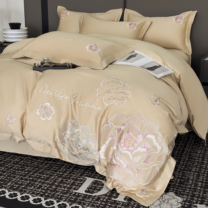 91家纺网 家纺一手货源 找家纺 女子家纺 2026新款A类新款新疆长绒棉澳棉高端全棉纯棉绣花四件套-花富贵 浅香槟