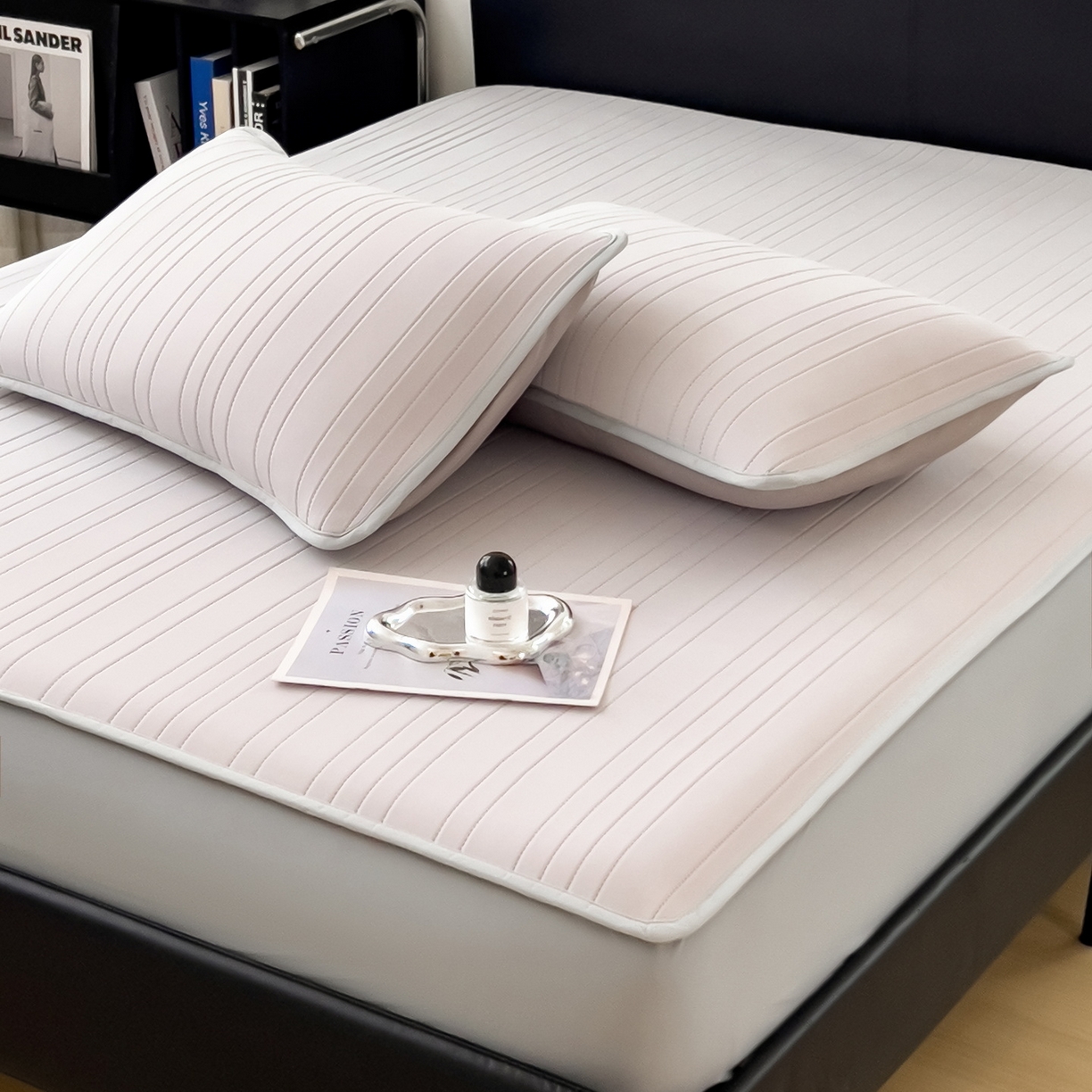 91家纺网 家纺一手货源 找家纺 丝羽坊 2026新款云朵凉感纯色小冰皮软凉席-床笠款 浅灰