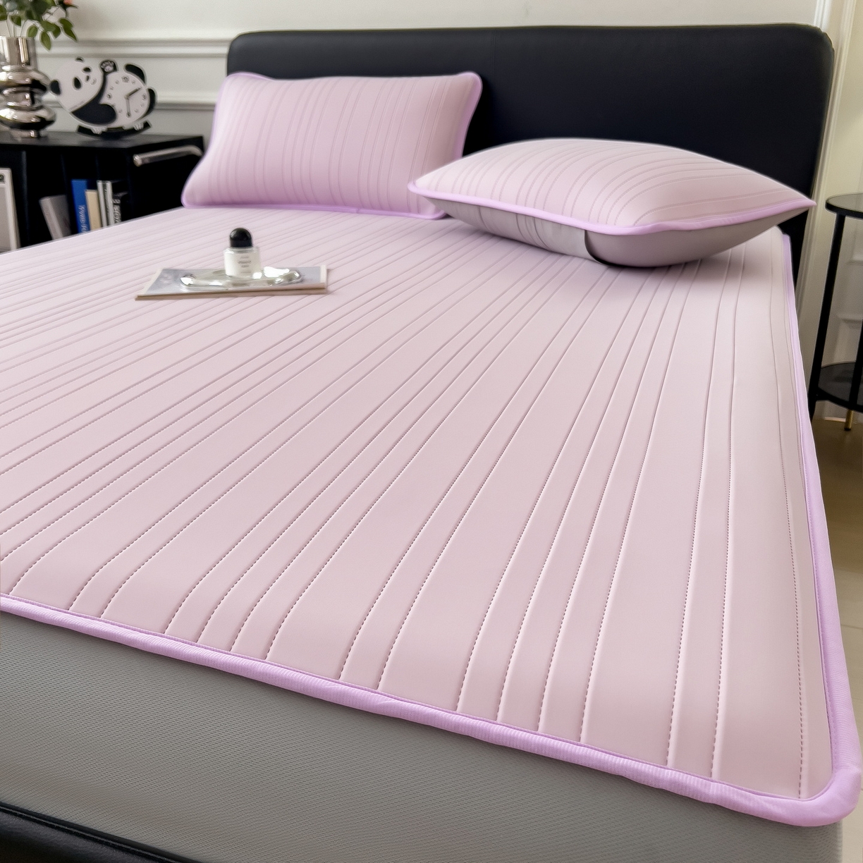 91家纺网 家纺一手货源 找家纺 丝羽坊 2026新款云朵凉感纯色小冰皮软凉席-床笠款 浅紫