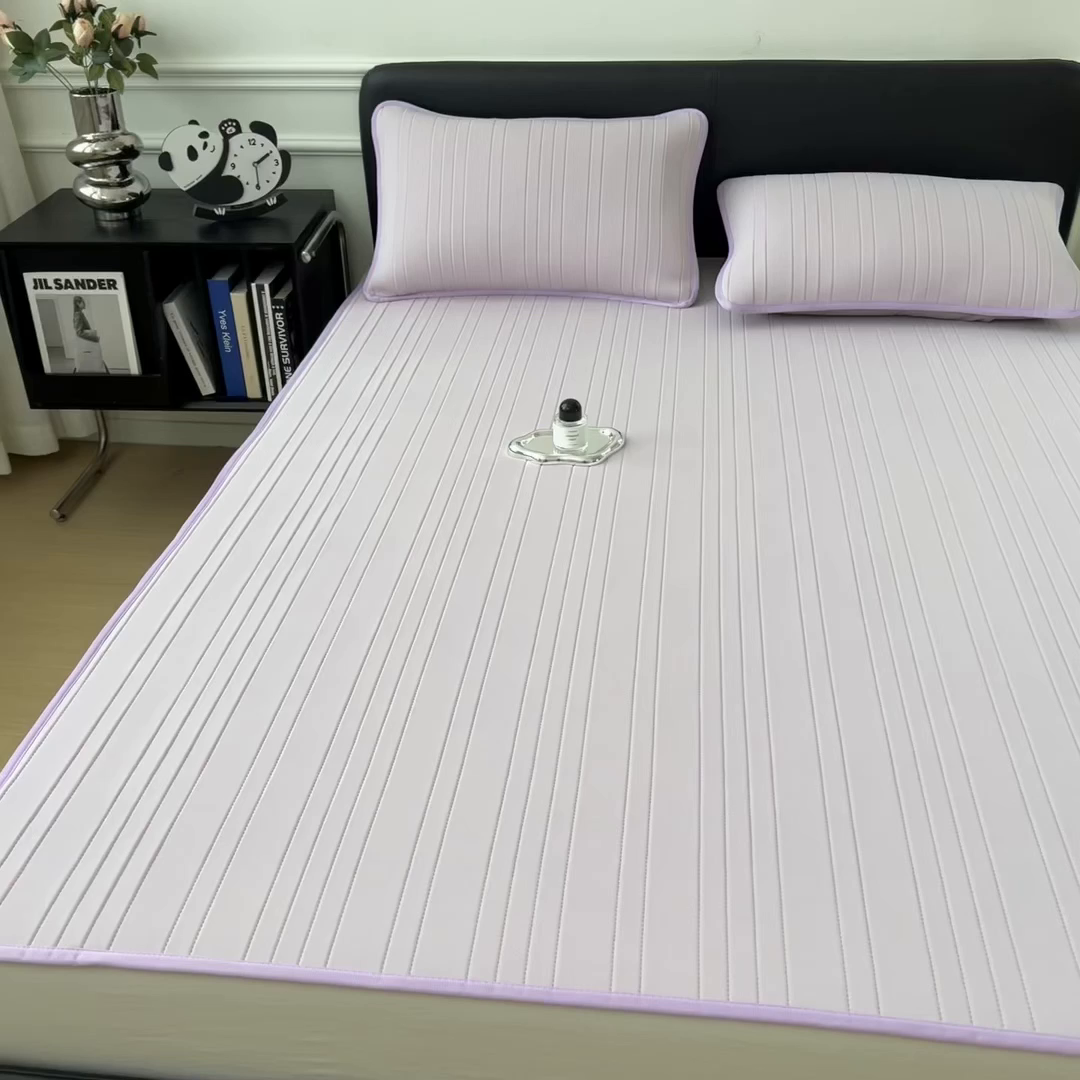 91家纺网 家纺一手货源 找家纺 丝羽坊 2026新款云朵凉感纯色小冰皮软凉席-床笠款 浅紫