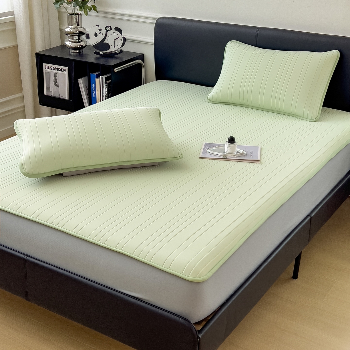 91家纺网 家纺一手货源 找家纺 丝羽坊 2026新款云朵凉感纯色小冰皮软凉席-床笠款 清新绿