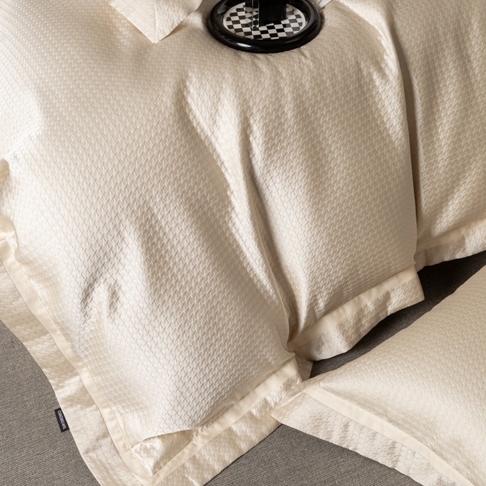 91家纺网 家纺一手货源 找家纺 （总）家居1号家纺 2026新款西西里厚织高精密锦缎提花四件套（全网控价！活动立减券后价格不得低于：标准488元，加大518元！请大家把控利润！严禁内卷！会员优惠10元！）