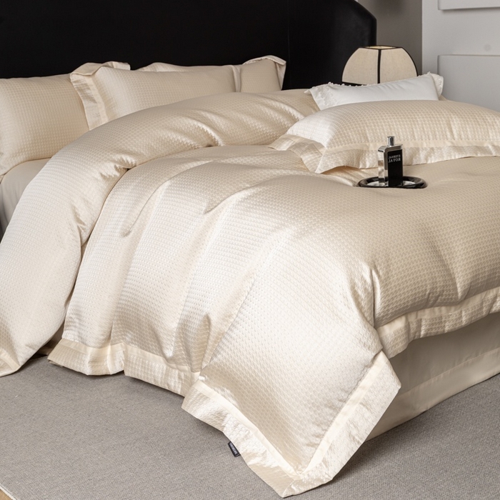 91家纺网 家纺一手货源 找家纺 （总）家居1号家纺 2026新款西西里厚织高精密锦缎提花四件套（全网控价！活动立减券后价格不得低于：标准488元，加大518元！请大家把控利润！严禁内卷！会员优惠10元！）