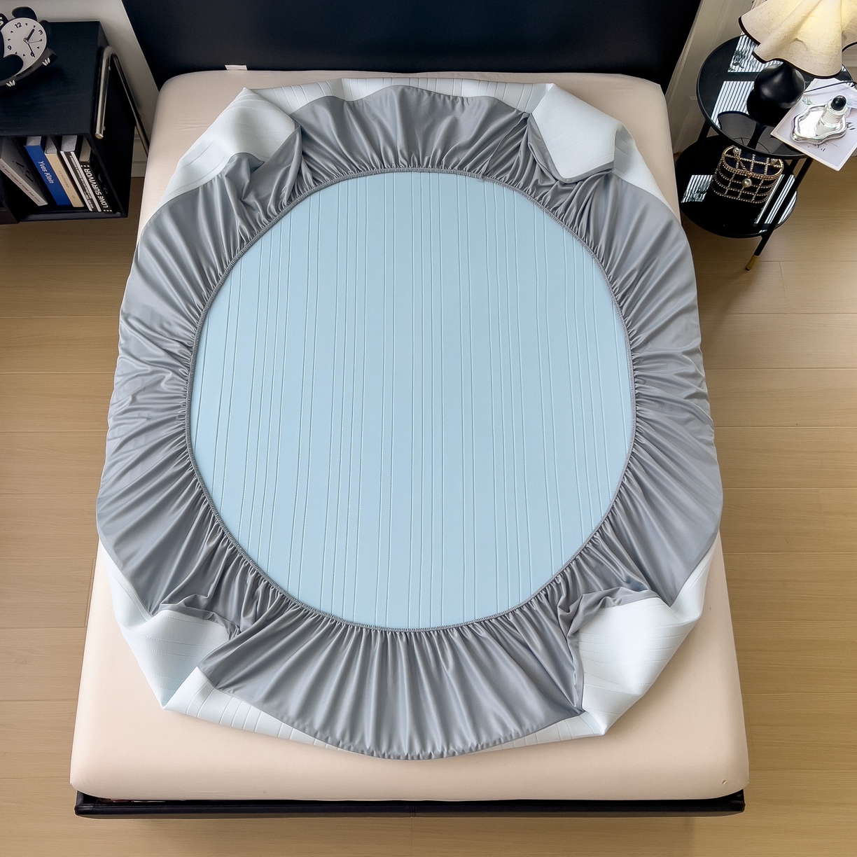 91家纺网 家纺一手货源 找家纺 丝羽坊 2026新款云朵凉感纯色小冰皮软凉席-床笠款 天蓝