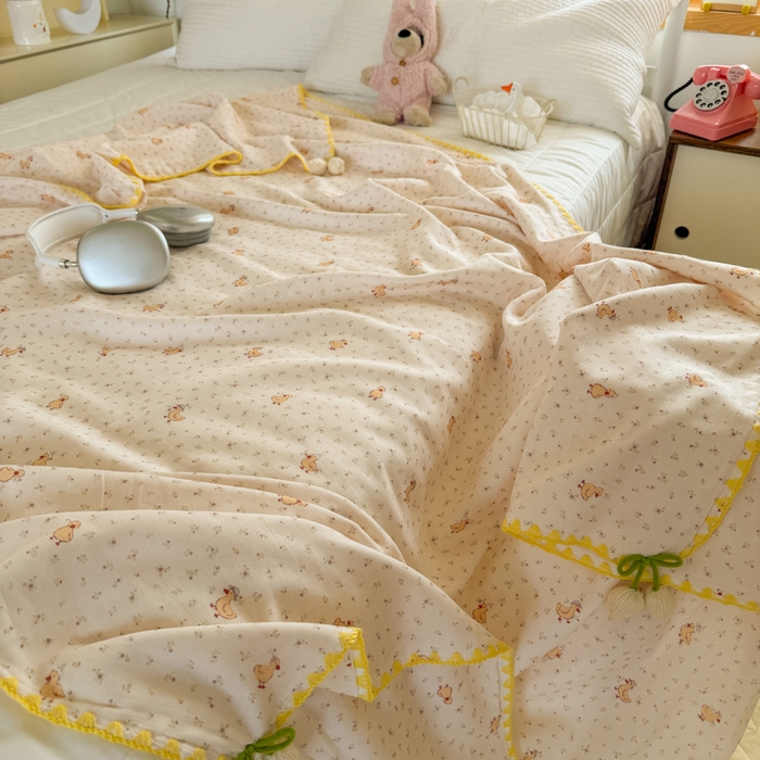 91家纺网 家纺一手货源 找家纺 （总）潮邦创意家居 2026新A类全棉双层纱三角针四角郁金香吊坠盖毯—郁金纱语系列【含A类检测报告】