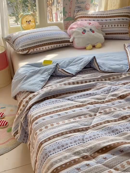 91家纺网 家纺一手货源 找家纺 老帅的工厂店 2026新款A类泡芙棉大豆夏被-费尔岛系列 蓝调鹿影