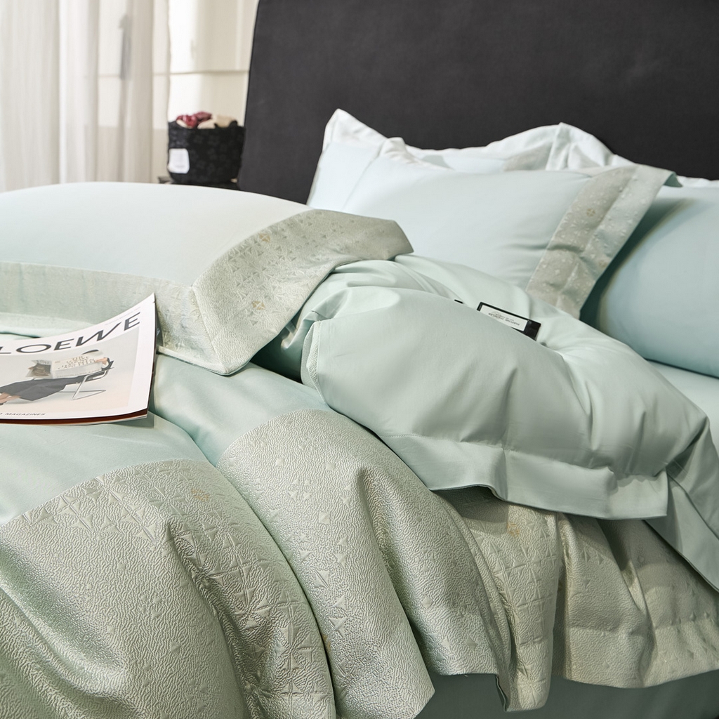 91家纺网 家纺一手货源 找家纺 （总）女子家纺 2026新款全棉烫花拼角100%长绒棉四件套-丽思兰顿