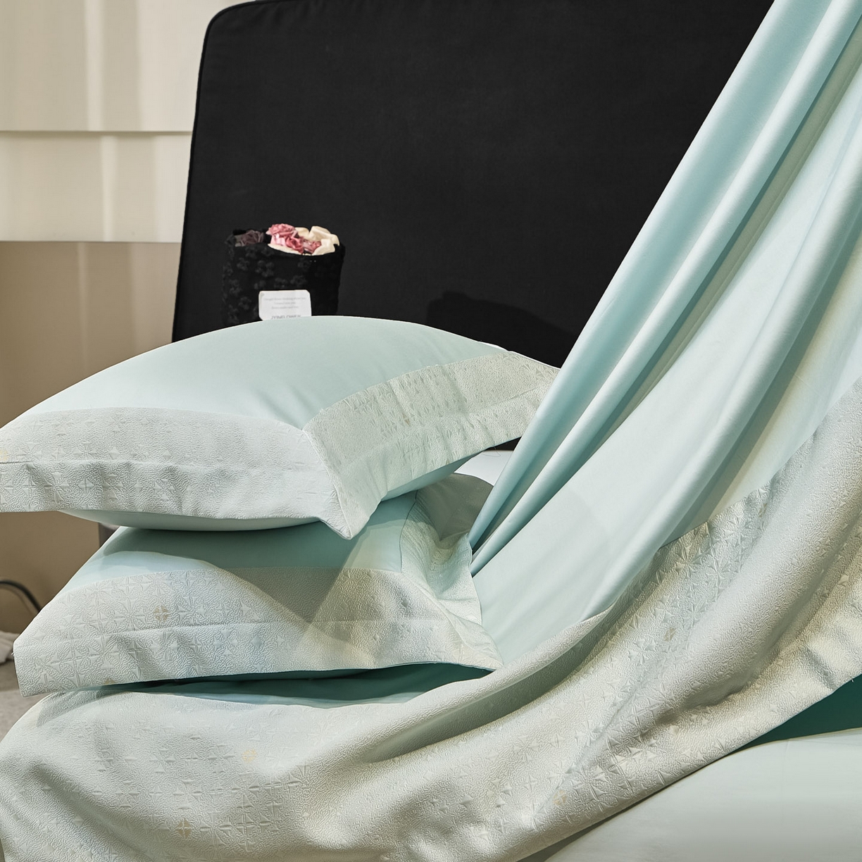 91家纺网 家纺一手货源 找家纺 （总）女子家纺 2026新款全棉烫花拼角100%长绒棉四件套-丽思兰顿