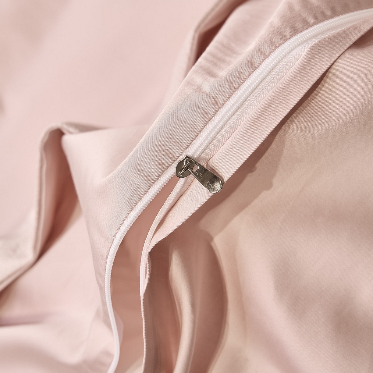 91家纺网 家纺一手货源 找家纺 女子家纺 2026新款全棉烫花拼角100%长绒棉四件套-丽思兰顿 1丽思兰顿-嫩粉色