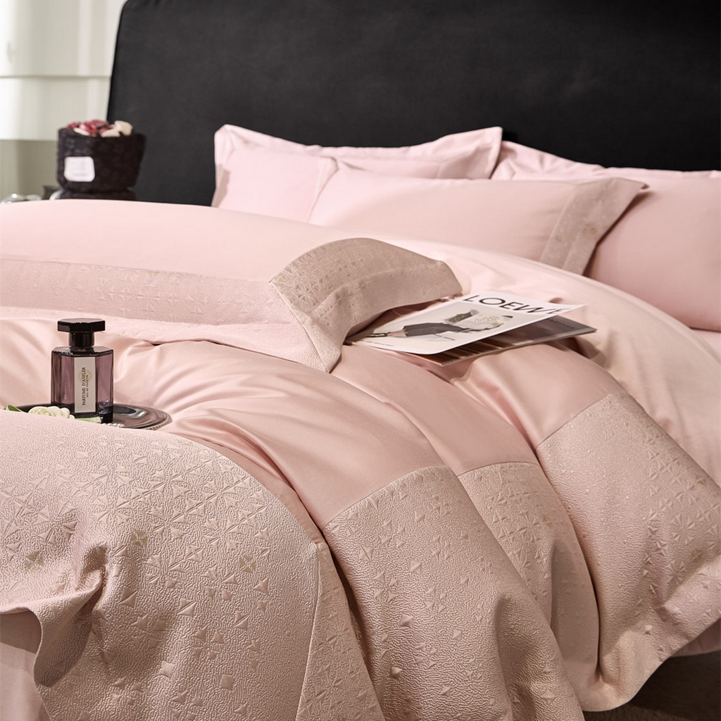 女子家纺 2026新款全棉烫花拼角100%长绒棉四件套-丽思兰顿 1丽思兰顿-嫩粉色