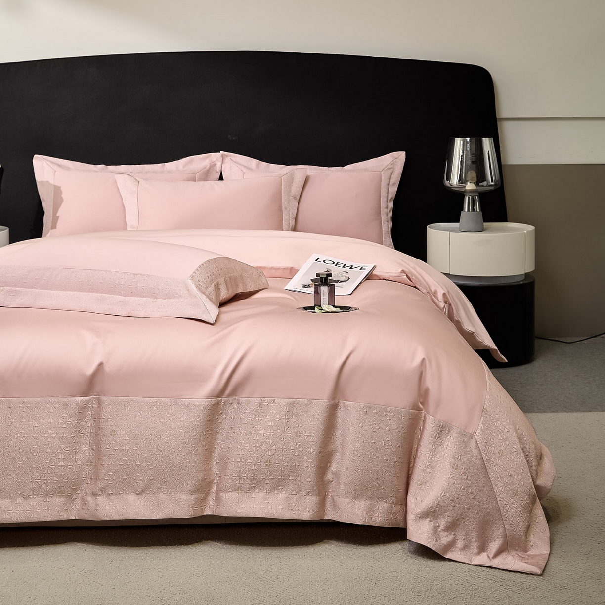 91家纺网 家纺一手货源 找家纺 女子家纺 2026新款全棉烫花拼角100%长绒棉四件套-丽思兰顿 1丽思兰顿-嫩粉色