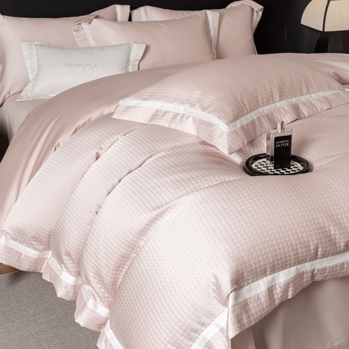 91家纺网 家纺一手货源 找家纺 家居1号家纺 2026新款西西里厚织高精密锦缎提花四件套（全网控价！活动立减券后价格不得低于：标准488元，加大518元！请大家把控利润！严禁内卷！会员优惠10元！） 西西里-流金粉