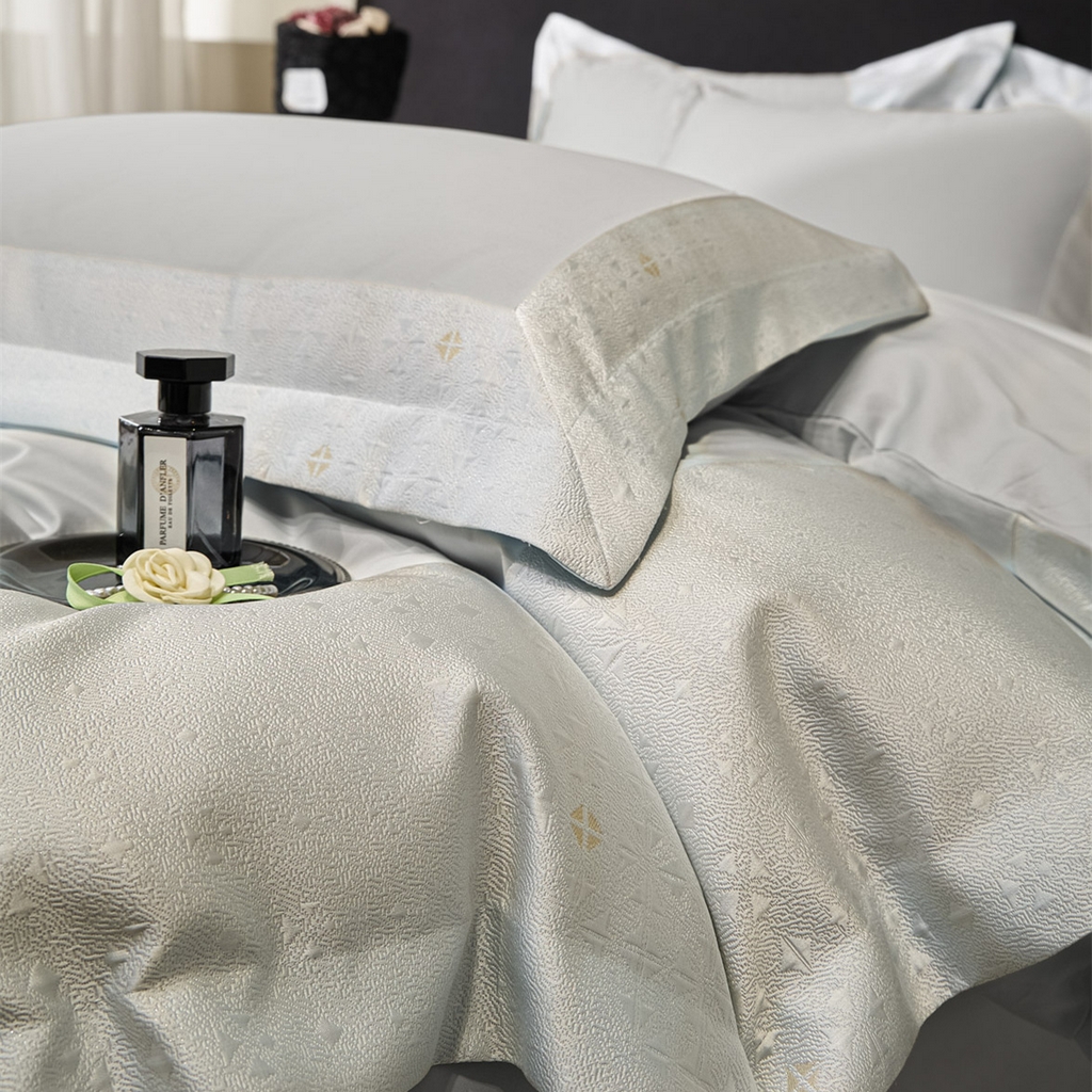 91家纺网 家纺一手货源 找家纺 女子家纺 2026新款全棉烫花拼角100%长绒棉四件套-丽思兰顿 3丽思兰顿-高级灰