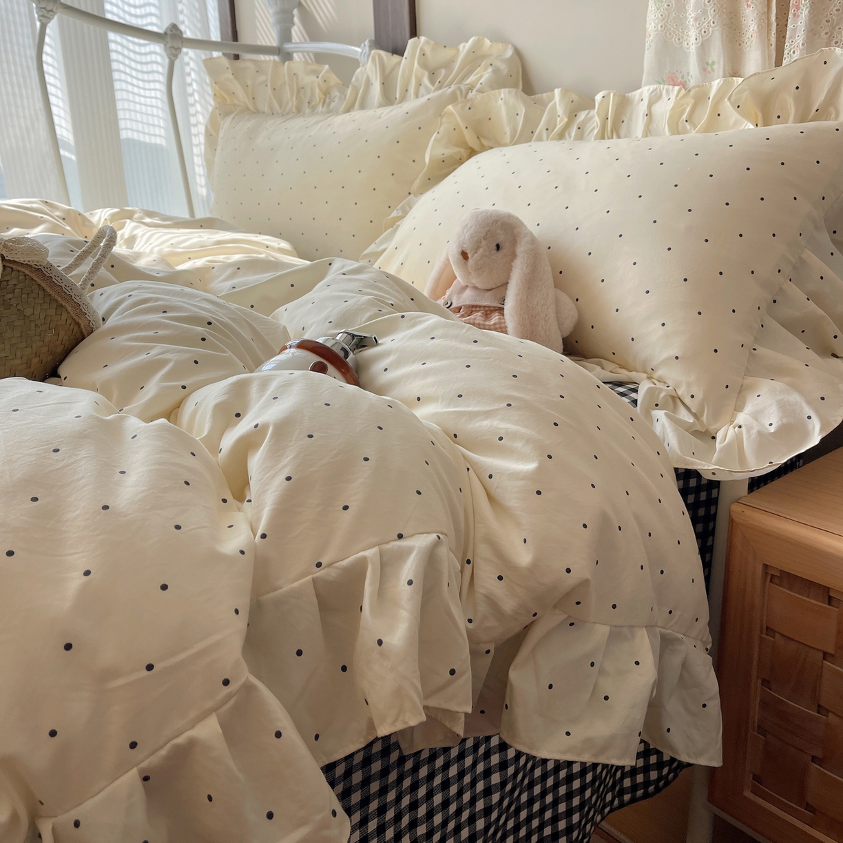 91家纺网 家纺一手货源 找家纺 摩妮卡 2026春夏新款韩版公主风花边亲肤棉水洗棉印花四件套 甜心波点