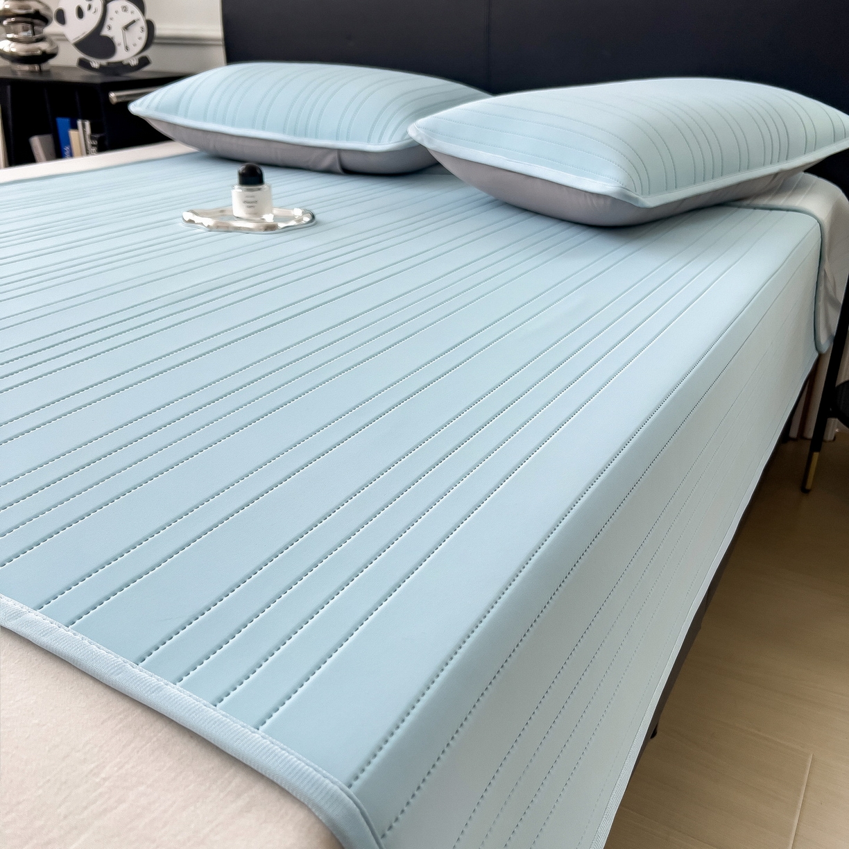 91家纺网 家纺一手货源 找家纺 （总）丝羽坊 2026新款云朵凉感纯色小冰皮软凉席-平铺款