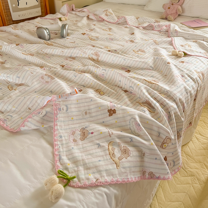 91家纺网 家纺一手货源 找家纺 潮邦创意家居 2026新A类全棉双层纱三角针四角郁金香吊坠盖毯—郁金纱语系列【含A类检测报告】 蛋糕狗