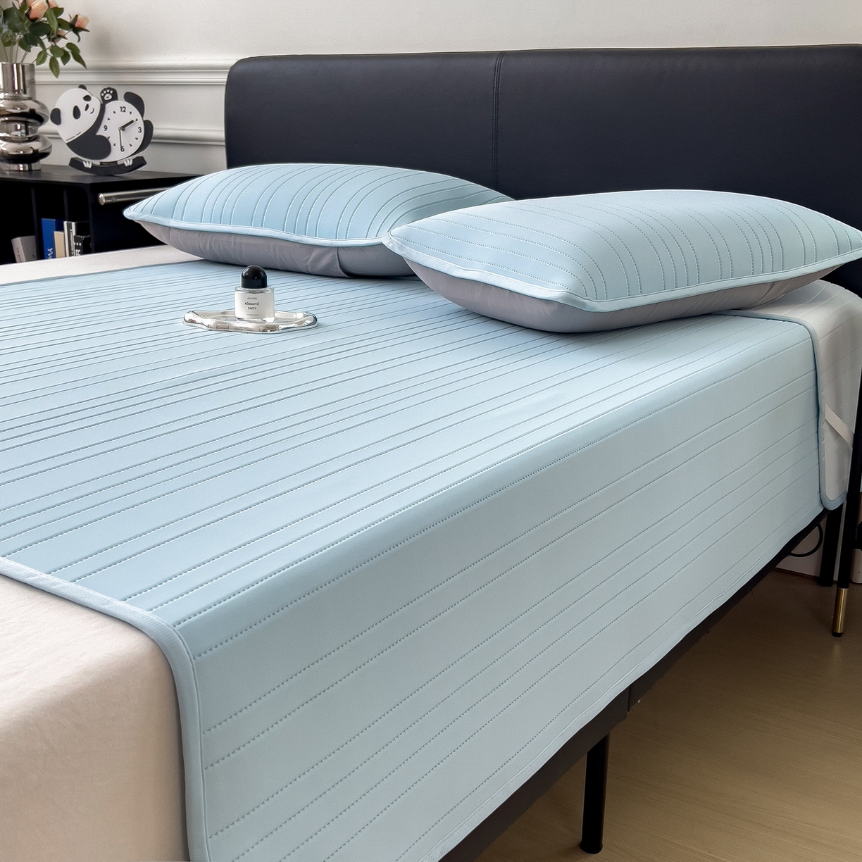 91家纺网 家纺一手货源 找家纺 （总）丝羽坊 2026新款云朵凉感纯色小冰皮软凉席-平铺款