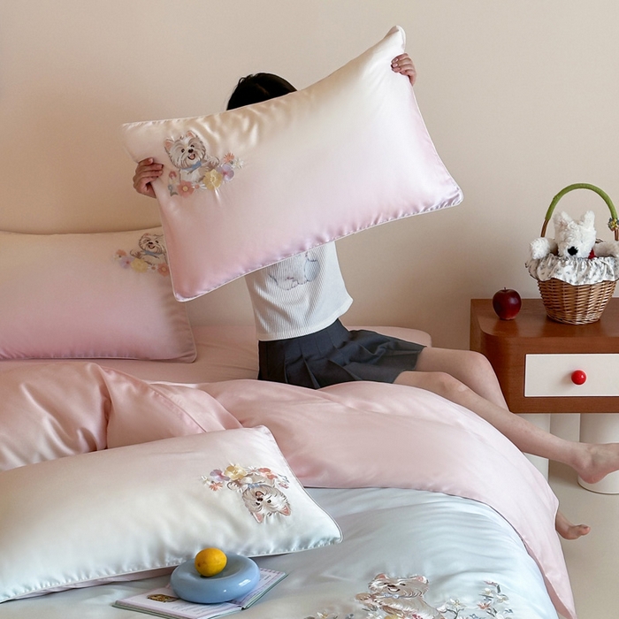 91家纺网 家纺一手货源 找家纺 爱缦 2026新款60支LF级奥地利兰精天丝夏被四件套-小雪的花园系列 小雪的花园四件套-粉