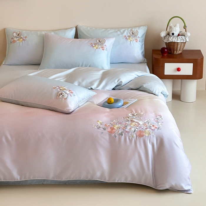 91家纺网 家纺一手货源 找家纺 爱缦 2026新款60支LF级奥地利兰精天丝夏被四件套-小雪的花园系列 小雪的花园四件套-蓝