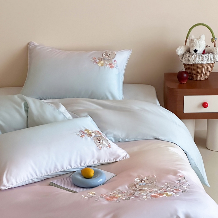 91家纺网 家纺一手货源 找家纺 爱缦 2026新款60支LF级奥地利兰精天丝夏被四件套-小雪的花园系列 小雪的花园四件套-蓝