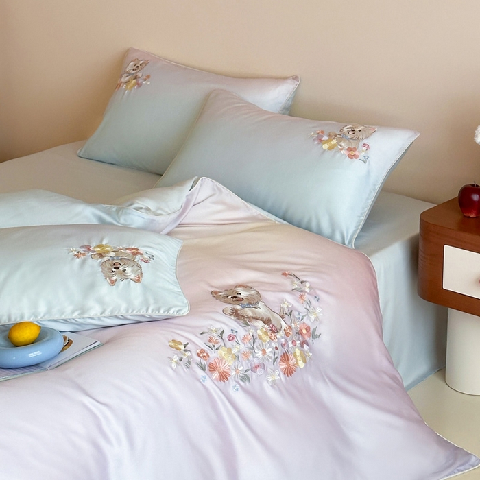 91家纺网 家纺一手货源 找家纺 爱缦 2026新款60支LF级奥地利兰精天丝夏被四件套-小雪的花园系列 小雪的花园四件套-蓝