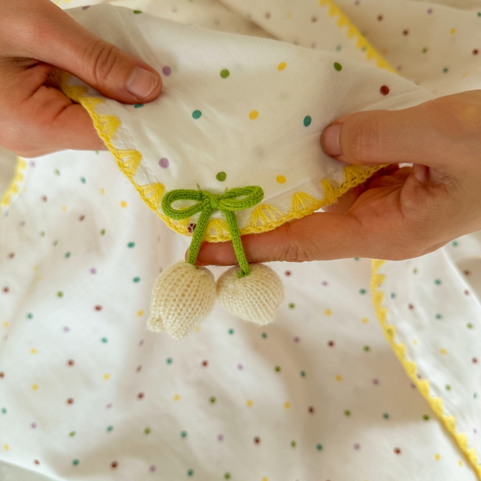 91家纺网 家纺一手货源 找家纺 潮邦创意家居 2026新A类全棉双层纱三角针四角郁金香吊坠盖毯—郁金纱语系列【含A类检测报告】 彩色圆点