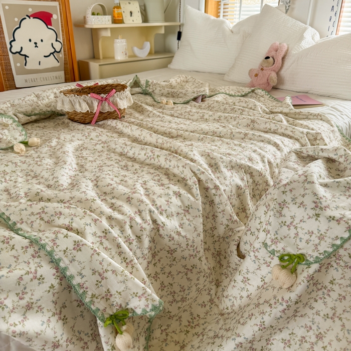 91家纺网 家纺一手货源 找家纺 潮邦创意家居 2026新A类全棉双层纱三角针四角郁金香吊坠盖毯—郁金纱语系列【含A类检测报告】 春上枝芽