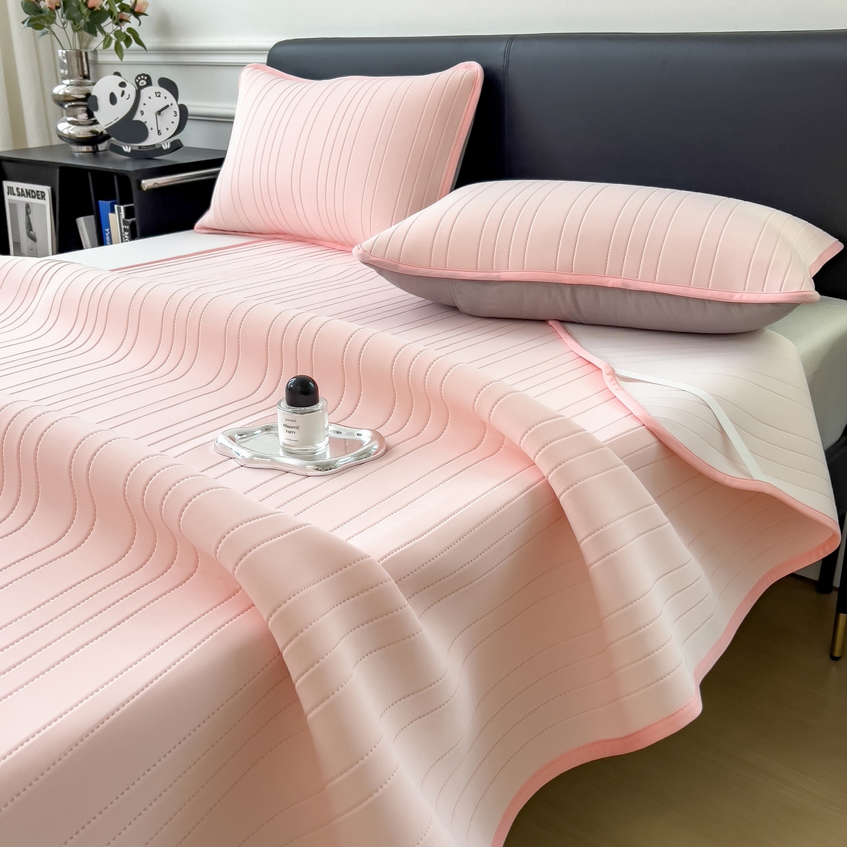 91家纺网 家纺一手货源 找家纺 丝羽坊 2026新款云朵凉感纯色小冰皮软凉席-平铺款 浅粉