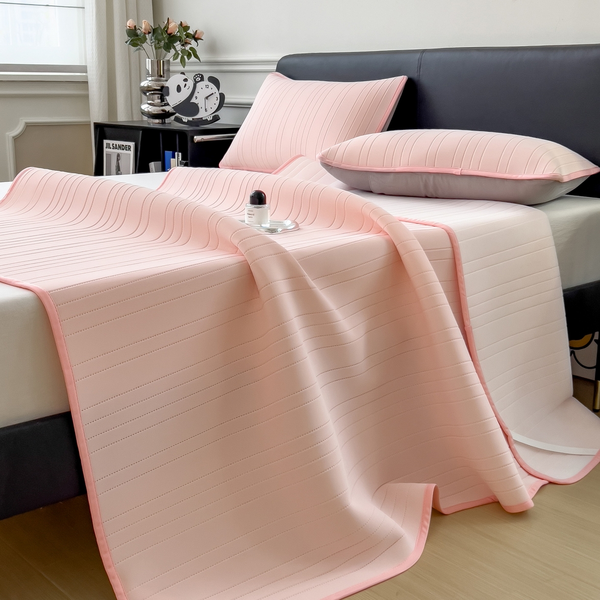 91家纺网 家纺一手货源 找家纺 丝羽坊 2026新款云朵凉感纯色小冰皮软凉席-平铺款 浅粉