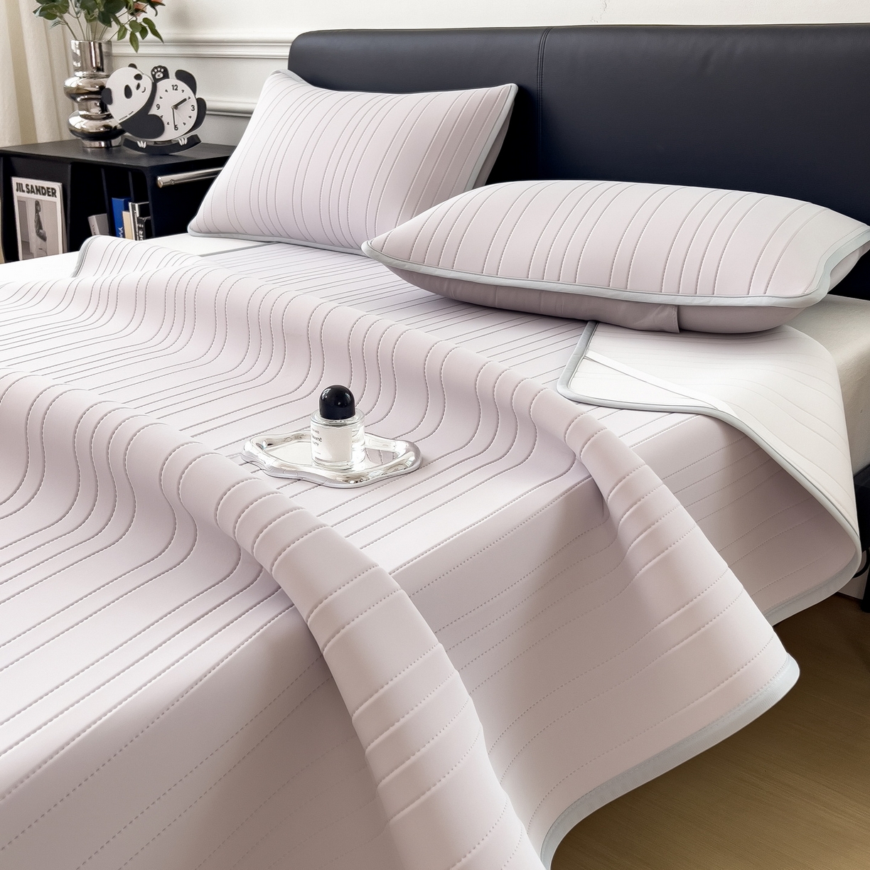 91家纺网 家纺一手货源 找家纺 丝羽坊 2026新款云朵凉感纯色小冰皮软凉席-平铺款 浅灰