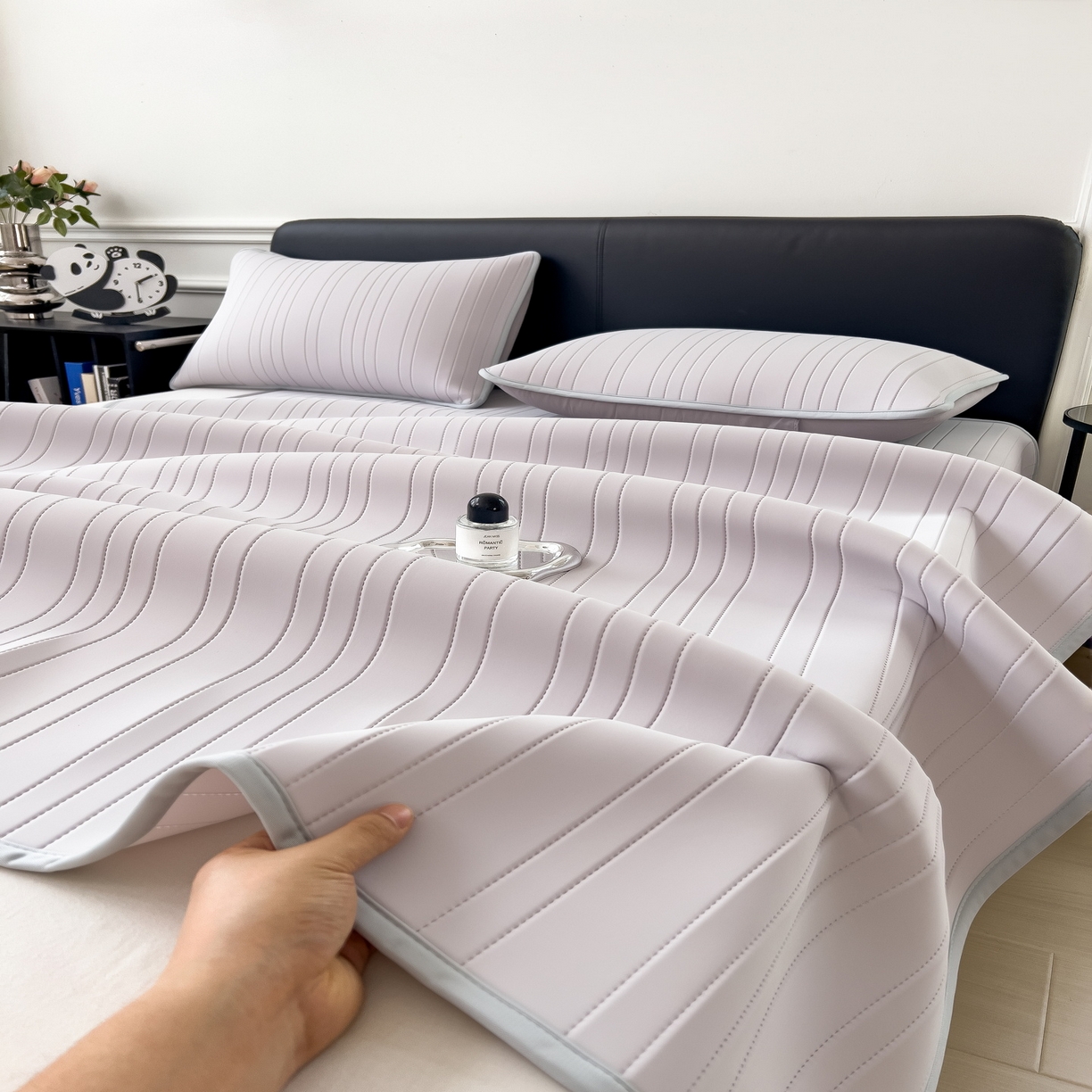 91家纺网 家纺一手货源 找家纺 丝羽坊 2026新款云朵凉感纯色小冰皮软凉席-平铺款 浅灰