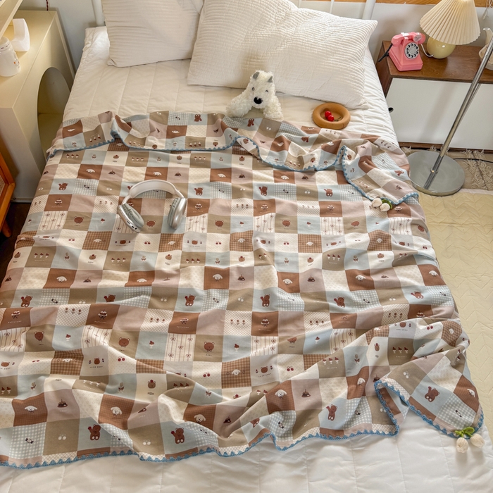 91家纺网 家纺一手货源 找家纺 潮邦创意家居 2026新A类全棉双层纱三角针四角郁金香吊坠盖毯—郁金纱语系列【含A类检测报告】 方块动物园