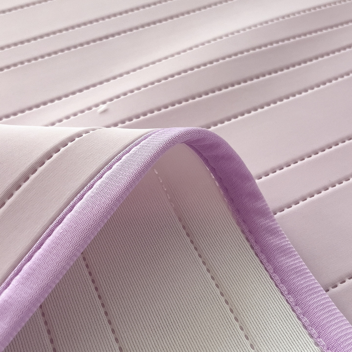 91家纺网 家纺一手货源 找家纺 丝羽坊 2026新款云朵凉感纯色小冰皮软凉席-平铺款 浅紫