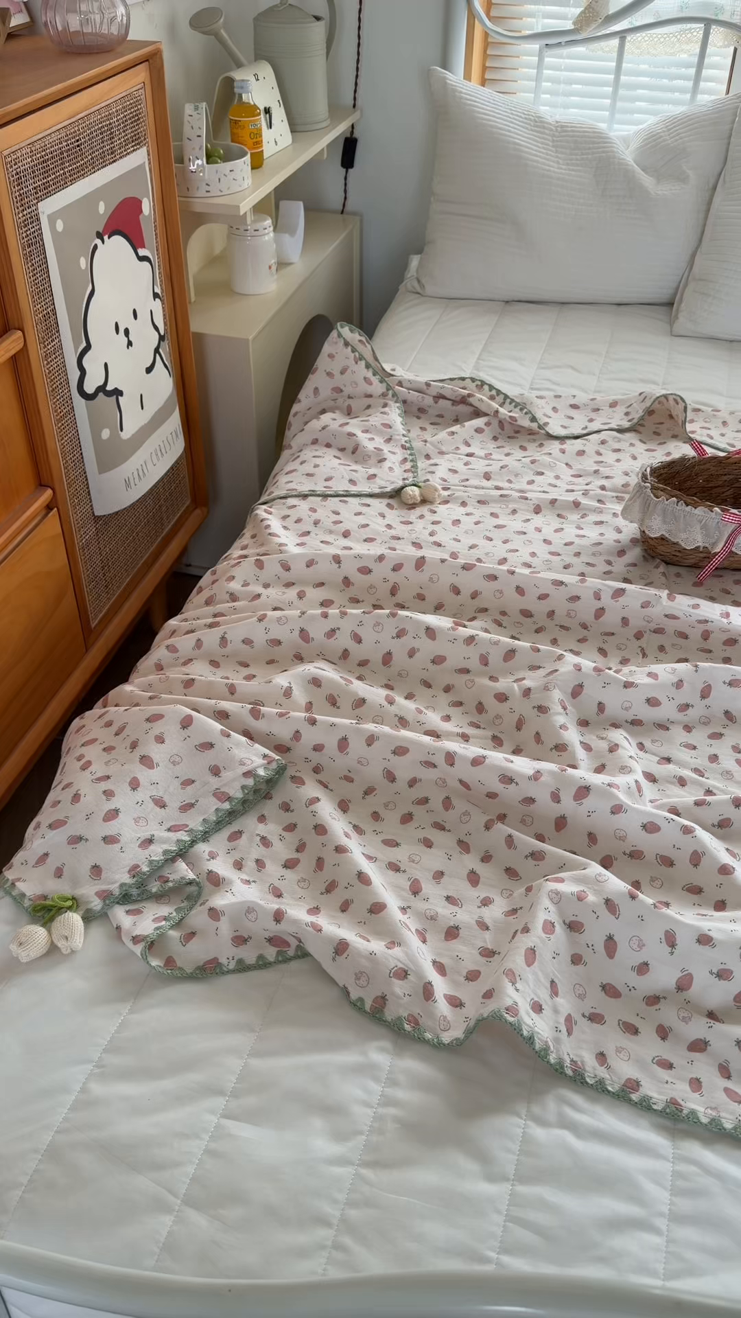 91家纺网 家纺一手货源 找家纺 潮邦创意家居 2026新A类全棉双层纱三角针四角郁金香吊坠盖毯—郁金纱语系列【含A类检测报告】 粉草莓