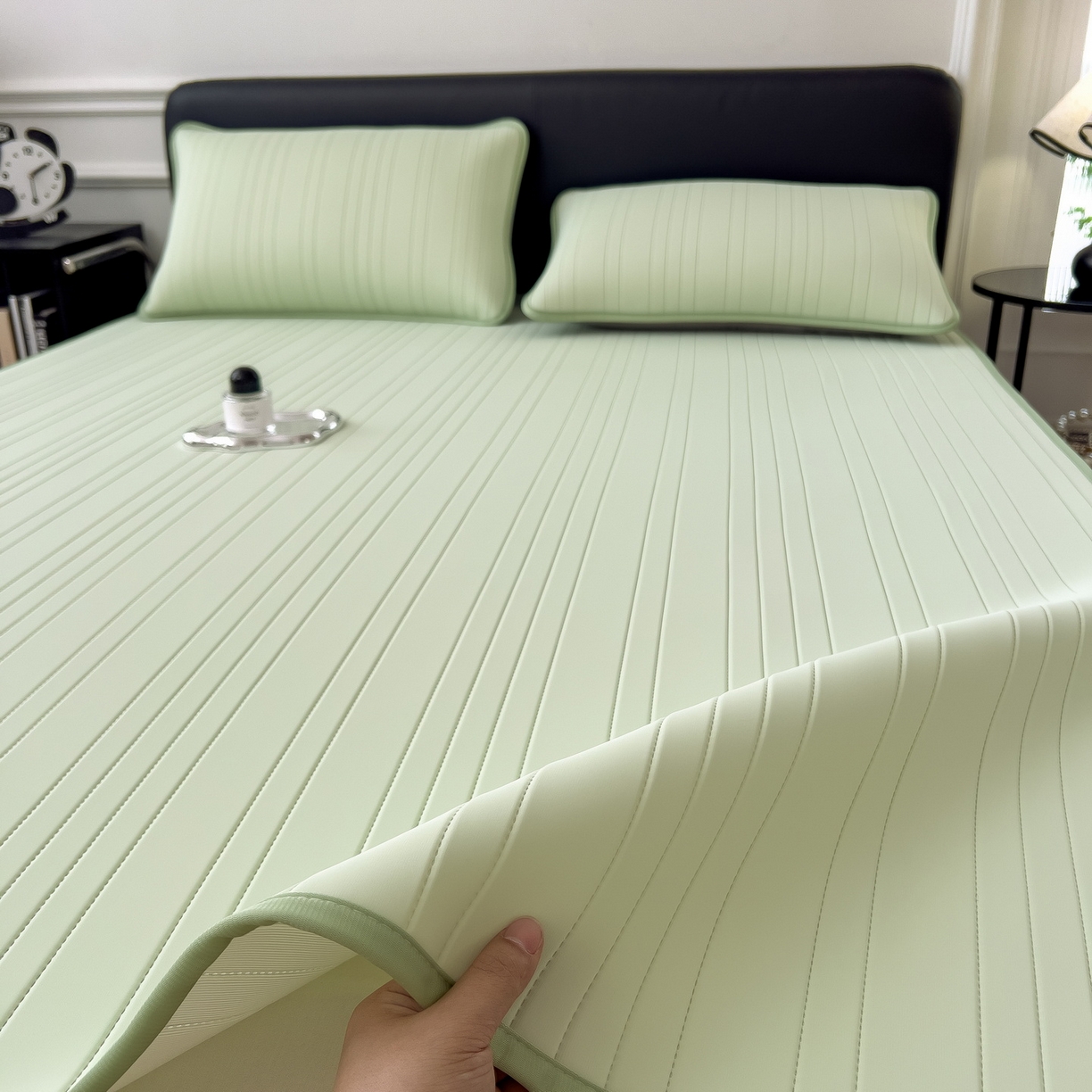 91家纺网 家纺一手货源 找家纺 丝羽坊 2026新款云朵凉感纯色小冰皮软凉席-平铺款 清新绿