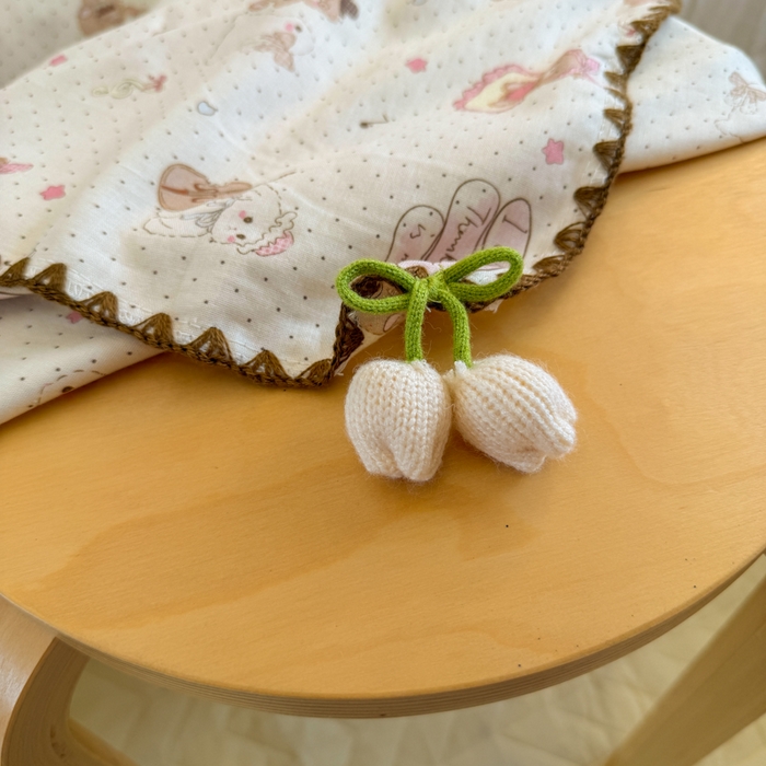 91家纺网 家纺一手货源 找家纺 潮邦创意家居 2026新A类全棉双层纱三角针四角郁金香吊坠盖毯—郁金纱语系列【含A类检测报告】 风琴小熊